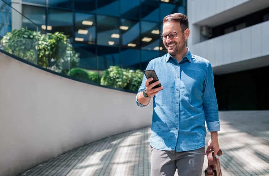 Tendencias Actuales en el Marketing Móvil y el Papel del SMS Masivo en Venezuela y Latinoamérica
